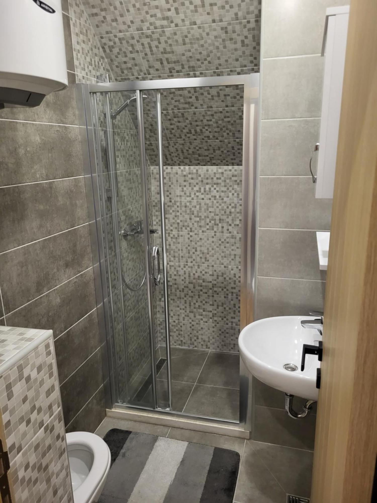 Lux Apartmani Bajova Cetinje Eksteriør billede